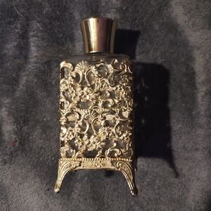 Elegant Gold Decorative Perfume Bottle